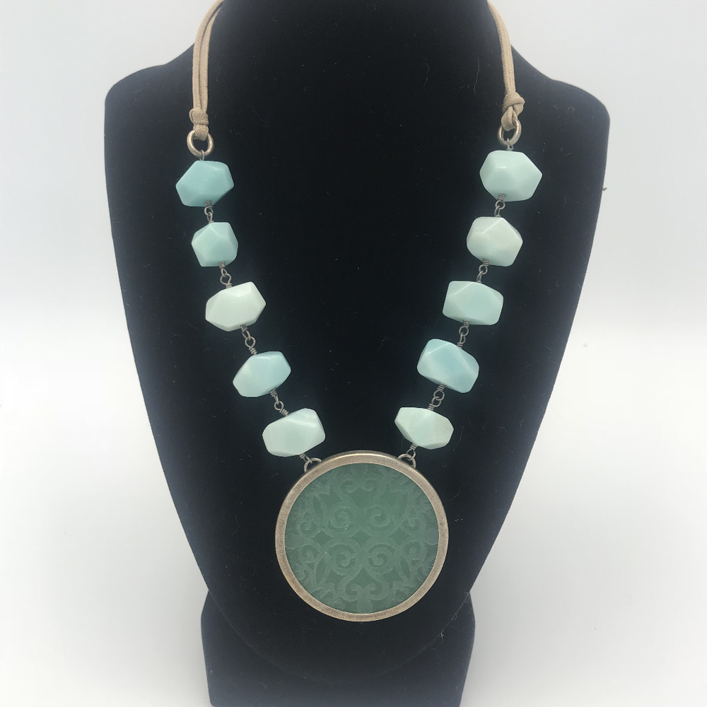 Silpada Quartzite Etched Pendant Necklace N2070